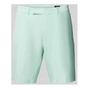 Bermuda met steekzakken.