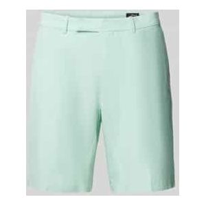 Bermuda met steekzakken.