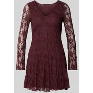 Kanten mini-jurk met V-hals, model 'ALBA'