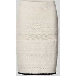 Knielange wollen rok met ajourpatroon