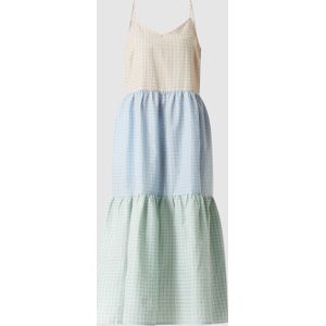 Maxi-jurk in laagjeslook, model 'Nucassine'