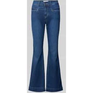 Flared jeans met strookzakken, model 'Leni'
