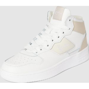 High top sneakers met labeldetail