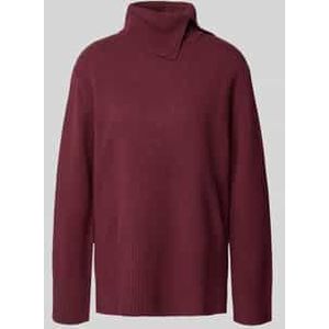 Gebreide pullover van lanawol met col en zijsplitten