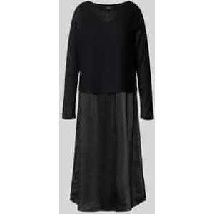 Soepele vrijetijdsjurk met een korte pullover met wol