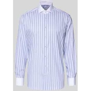 Modern fit zakelijk overhemd met haaikraag