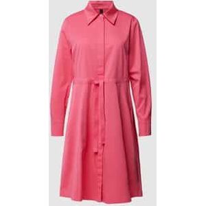 Knielange jurk met platte kraag