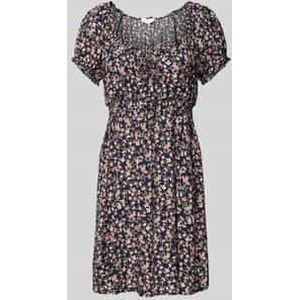 Mini-jurk van viscose met druppelvormige hals