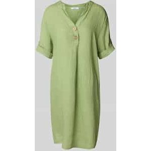 Knielange linnen jurk met V-hals