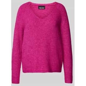 Regular fit gebreide pullover met V-hals, model 'ELLEN