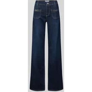 Flared jeans met opgestikte zakken, model 'LIZ SMART BUCKLE'