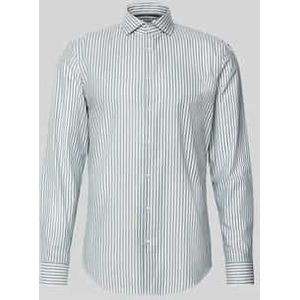 Slim fit zakelijk overhemd van katoen met haaikraag