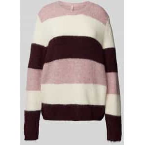 Gebreide pullover met ronde hals, model 'Ilene'