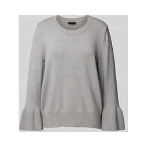 Gebreide pullover met trompetmouwen