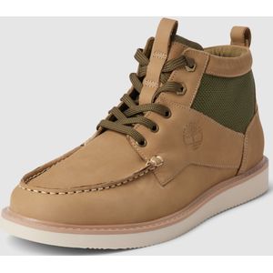 High top sneakers met vetersluiting