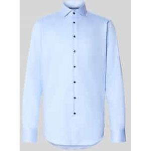 Regular fit zakelijk overhemd van puur katoen met kentkraag