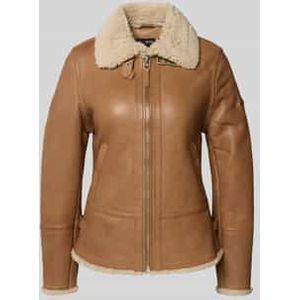 Jack van lamsnappa met platte kraag