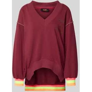 Relaxed fit sweatshirt met V-hals, model 'Hey You'