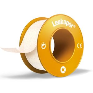 Leukopor, hechtpleister met klemring 1,25cm x 5m, doosje 24 stuks