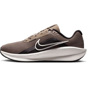 Nike Downshifter 13 Straßenlaufschuh für Damen - Braun