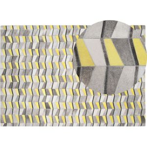 Vloerkleed grijs/geel koeienhuid leer 160 x 230 cm patchwork handgemaakt geometrische vormen