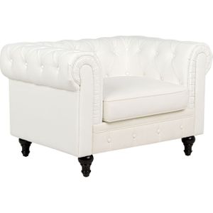 Chesterfield fauteuil witte bekleding donker houten poten eigentijds modern ontwerp klassiek