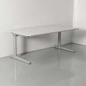 Ahrend 500 bureau, wit blad, 160 x 80 cm, hoogte instelbaar onderstel | Hoogte instelbaar | Duurzame keuze | Extra veel werkruimte