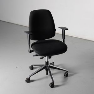 Sit-on bureaustoel, zwart, 1D armlegger |