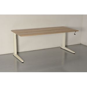 Ahrend Four Two bureau, bladkleur naar keuze, 180 x 80 cm, hoogte verstelbaar onderstel d.m.v. handslinger, nieuwe balk | Uitstekende Ahrend