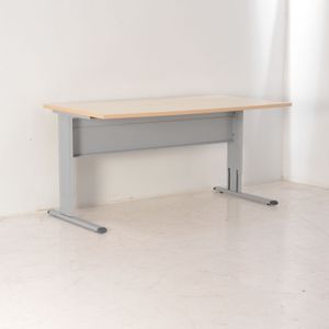 Solidesk bureau, ahorn blad, 160 x 80 cm, hoogte instelbaar onderstel | Hoogte instelbaar | Keuze uit 1 bladkleur | 1 afmeting