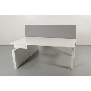 Voortman benchwerkplek, wit blad, 160 x 80 cm (2x), hoogte verstelbaar onderstel d.m.v. handslinger | Blad van melamine | Handslinger verstelbaar |