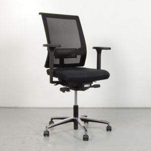 Bureaustoel Beta Be Brave Zwart Mesh rugleuning | Gestoffeerd | Uitgebreid instelbare armleggers | Mesh rugleuning