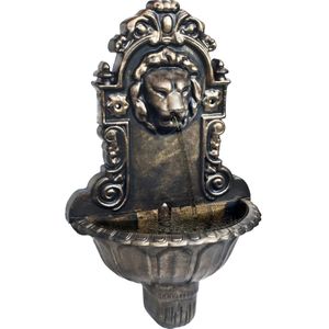 <p>Deze vintage-stijl fontein met een decoratief leeuwenkopontwerp is een prachtige toevoeging aan elke muur. Met een eenvoudige montage kan deze muurfontein snel worden geïnstalleerd. De fontein is voorzien van een soepele waterpomp die het water continu terugvoert, waardoor een rustgevend geluid ontstaat.</p>
<p>Gemaakt van duurzaam kunststof, is deze fontein geschikt voor binnengebruik. De levering omvat een fontein, een waterpomp en een waterslang, zodat u direct aan de slag kunt. De bronzen kleur en de totale afmetingen van 41 x 22,5 x 65 cm (L x B x H) geven deze fontein een elegante uitstraling.</p>
<ul>
  <li>Kleur: brons</li>
  <li>Materiaal: kunststof</li>
  <li>Totale afmetingen: 41 x 22,5 x 65 cm (L x B x H)</li>
  <li>Waterpomp is inbegrepen (220-240 V~, 4 W)</li>
  <li>Waterslang is inbegrepen</li>
  <li>Geschikt voor gebruik binnenshuis</li>
  <li>Montage vereist</li>
</ul>
<p>Met deze prachtige vintage-stijl fontein kunt u een vleugje elegantie en rust toevoegen aan uw interieur. Geniet van het kalmerende geluid van stromend water en creëer een ontspannen sfeer in uw huis.</p>