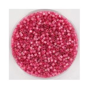 Miyuki delica's 11/0 1.6x1.3mm 5 gram (+- 1000 stuks) silk satin dyed rose