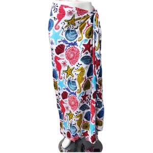 Om Namaste Sarong - 633 - Schelpen - Bont op Wit