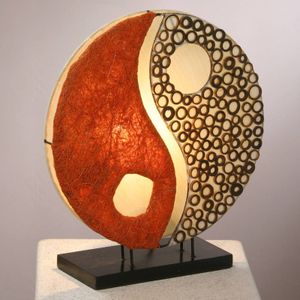 Woru Tafellamp Ying Yang op houten voet 33 cm