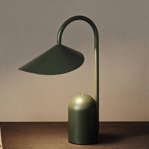 ferm LIVING LED tafellamp Arum, groen, dimbaar, IP44