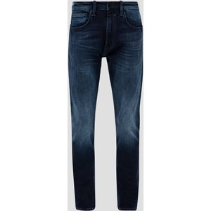 Jeans / regular fit / mid rise / tapered leg / 5-pocket-model