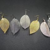 Dames Oorbellen Blad - Oorhangers Leaf Gold - Verkrijgbaar in 4 kleuren - Goudkleurige Sieraden