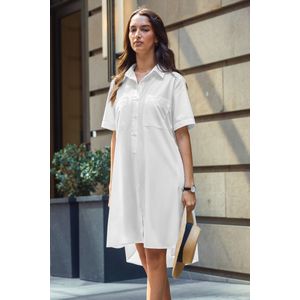 Witte midi-overhemdjurk met korte mouwen en opgestikte zak