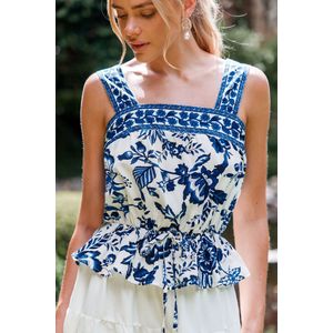 Blauw-witte bloementank met vierkante hals en volantzoom