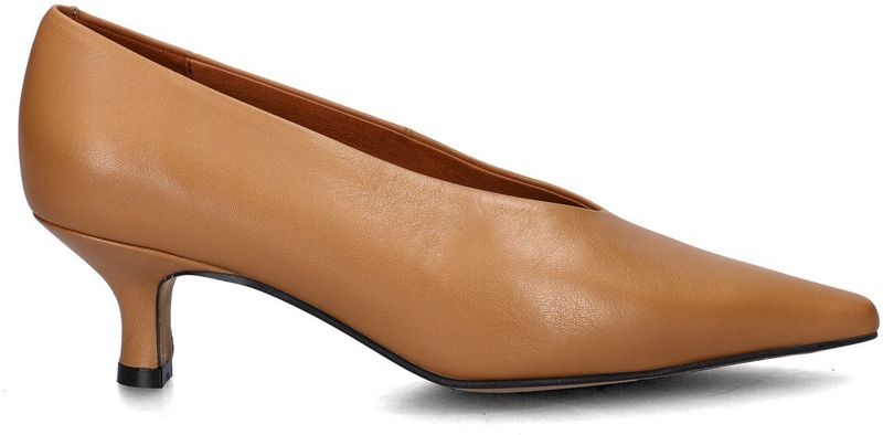 Angel Alarcon Nola pumps