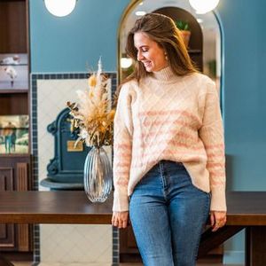 Céleste  ELIA  Truien  dames Beige