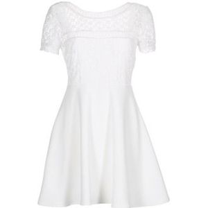 Betty London  INLOVE  Jurken dames Wit