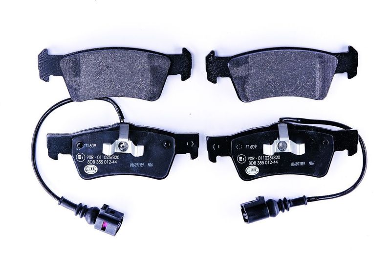 HELLA Remblokkenset VW 8DB 355 012-441 7L6698451,7L6698451C