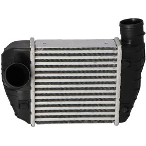 NRF - Intercooler - Luchtgekoeld - Voor AUDI 30015 - 4F0145805AA, 4F0145805AD, 4F0145805J, 4F0145805M, 4F0145805S
