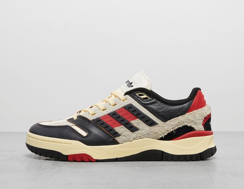 adidas Originals - Artillery 24 - Basketbalschoenen - Zwart - Suède en Leer