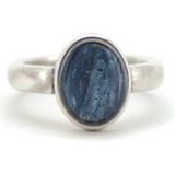 Qoss Ring Door Ovale Jeansblauwe Steen - Maat M