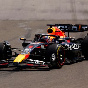 1:18 RB19 GP Canada 2023 - Winnaar Max Verstappen - Schaalmodel - Red Bull Racing