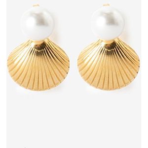 Gold plated oorbellen met schelpjes